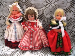 7'' 3 DANISH AMAGER HARDANGER REBILD GLOBUS COSTUME DOLLS,TAG 329